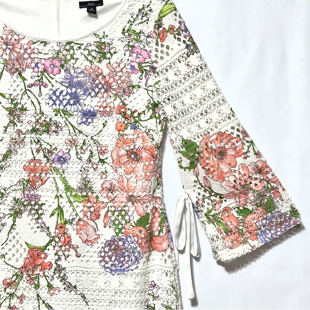 R & K Floral Bell Tie Sleeve Shift Lace Dress Size 8 ~ Perfect Never Worn